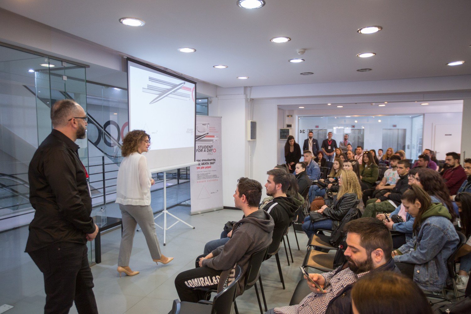 Με απόλυτη επιτυχία ολοκληρώθηκε το “Student For A Day” 2019!