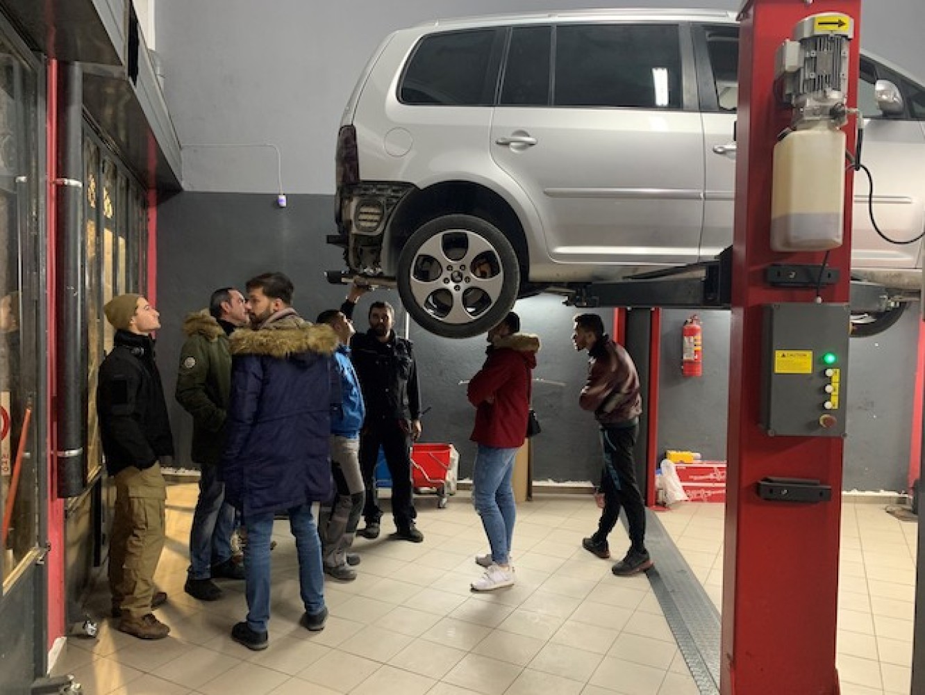 Επίσκεψη του τομέα Μηχανοτρονικής σε συνεργείο αυτοκινήτων