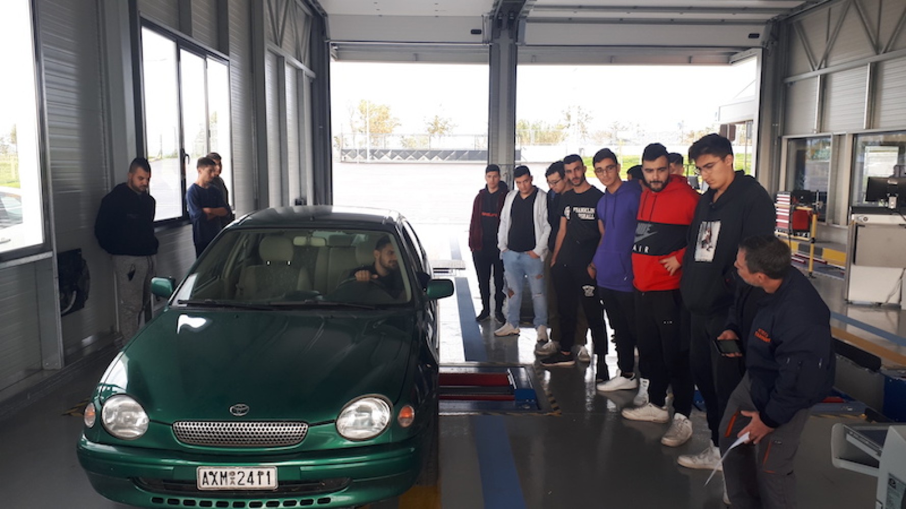 Επίσκεψη ειδικότητας Μηχανοτρονικής στο ΚΤΕΟ Γλαύκου
