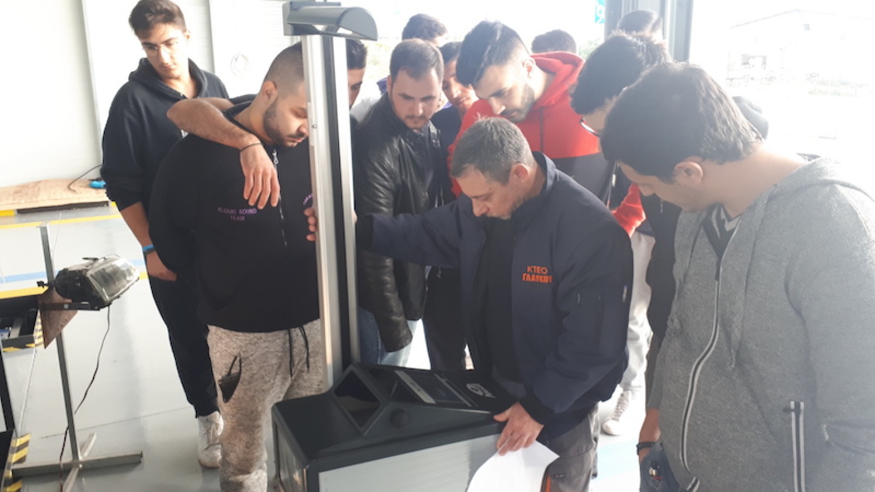 Επίσκεψη ειδικότητας Μηχανοτρονικής στο ΚΤΕΟ Γλαύκου