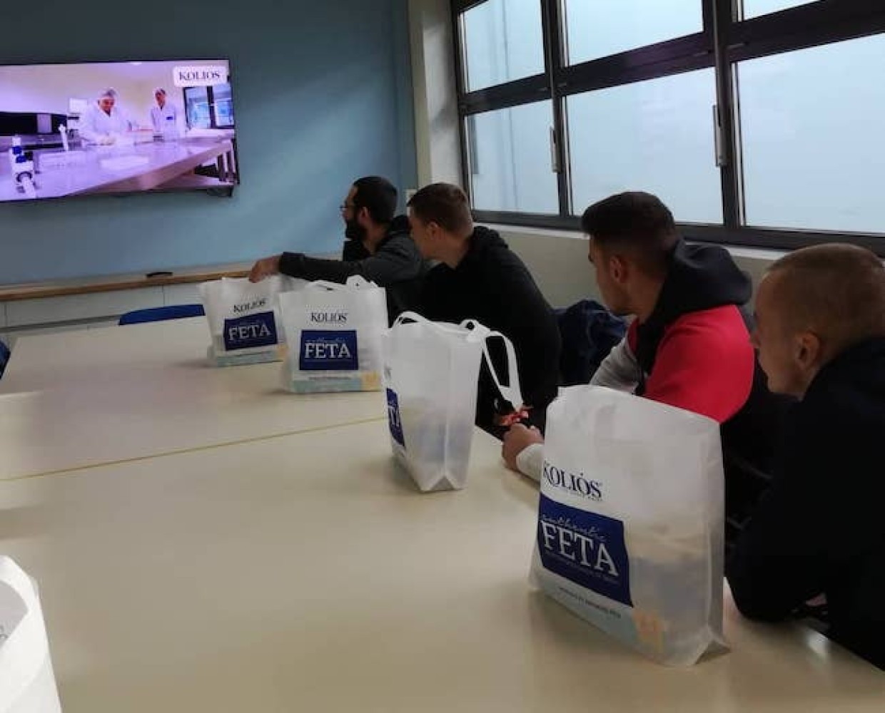 Επίσκεψη του τομέα Γαλακτοκομίας – Τυροκομίας στη γαλακτοκομική μονάδα ΚΟΛΙΟΣ
