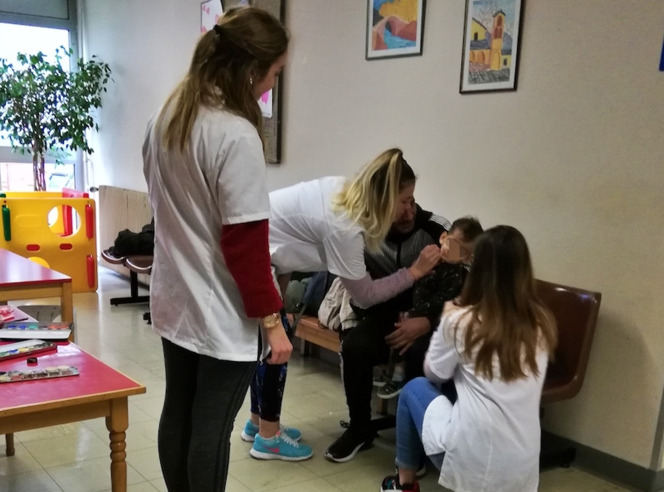 Το ΙΕΚ ΔΕΛΤΑ 360 μοίρασε δώρα στην παιδιατρική κλινική του Πανεπιστημιακού Γενικού Νοσοκομείου Ιωαννίνων