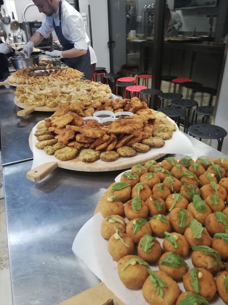 Το ΙΕΚ Δέλτα 360 Πάτρας γιόρτασε τα Χριστούγεννα, σε ένα party αφιερωμένο στο προσωπικό του! 
