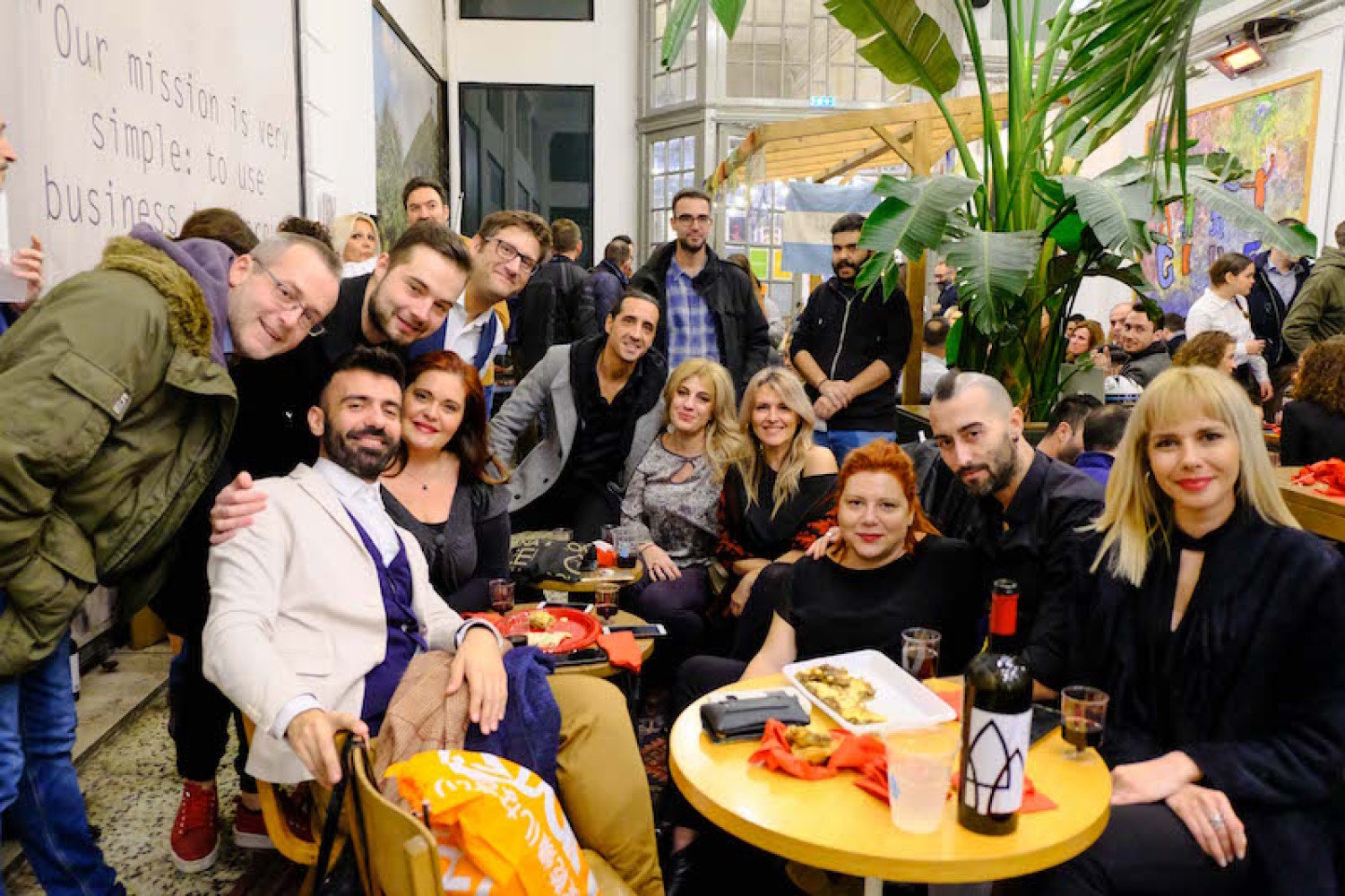 Το ΙΕΚ ΔΕΛΤΑ 360 Θεσσαλονίκης γέμισε το Tom's και έκανε την πιο ωραία Χριστουγεννιάτικη Γιορτή για το προσωπικό του