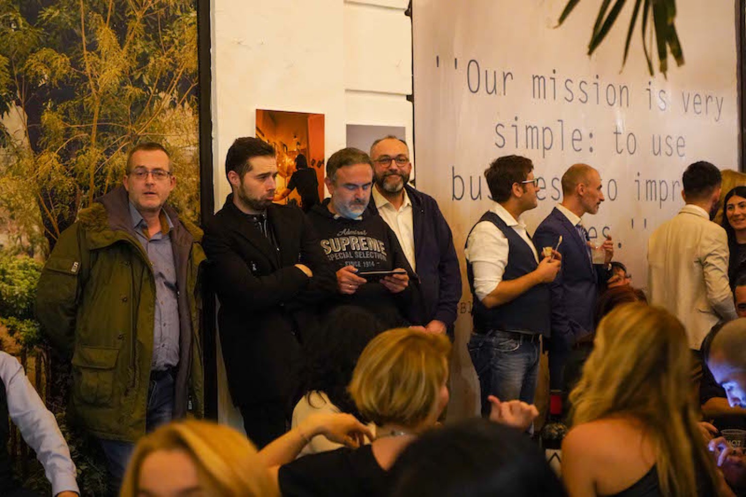 Το ΙΕΚ ΔΕΛΤΑ 360 Θεσσαλονίκης γέμισε το Tom's και έκανε την πιο ωραία Χριστουγεννιάτικη Γιορτή για το προσωπικό του