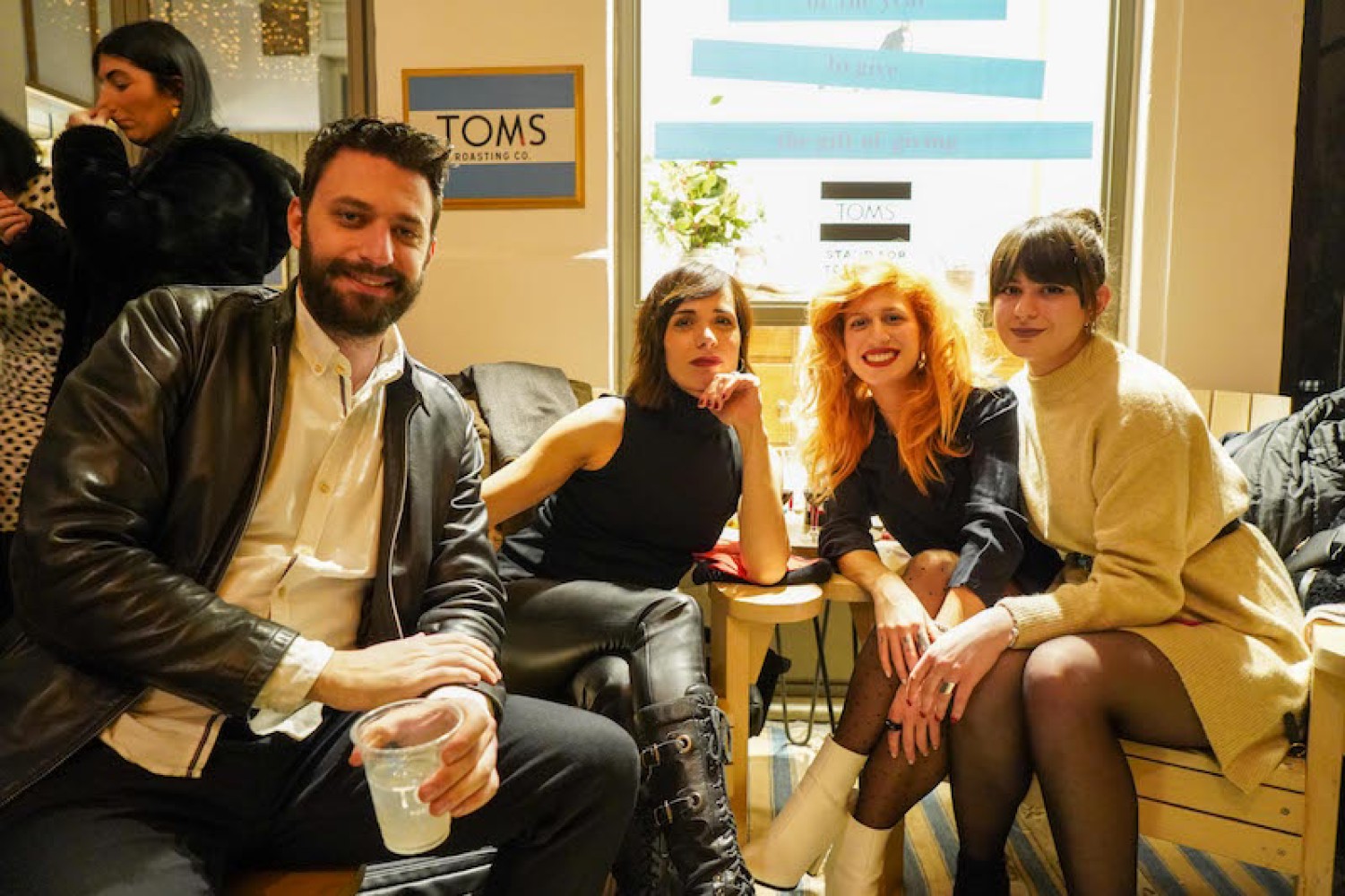 Το ΙΕΚ ΔΕΛΤΑ 360 Θεσσαλονίκης γέμισε το Tom's και έκανε την πιο ωραία Χριστουγεννιάτικη Γιορτή για το προσωπικό του