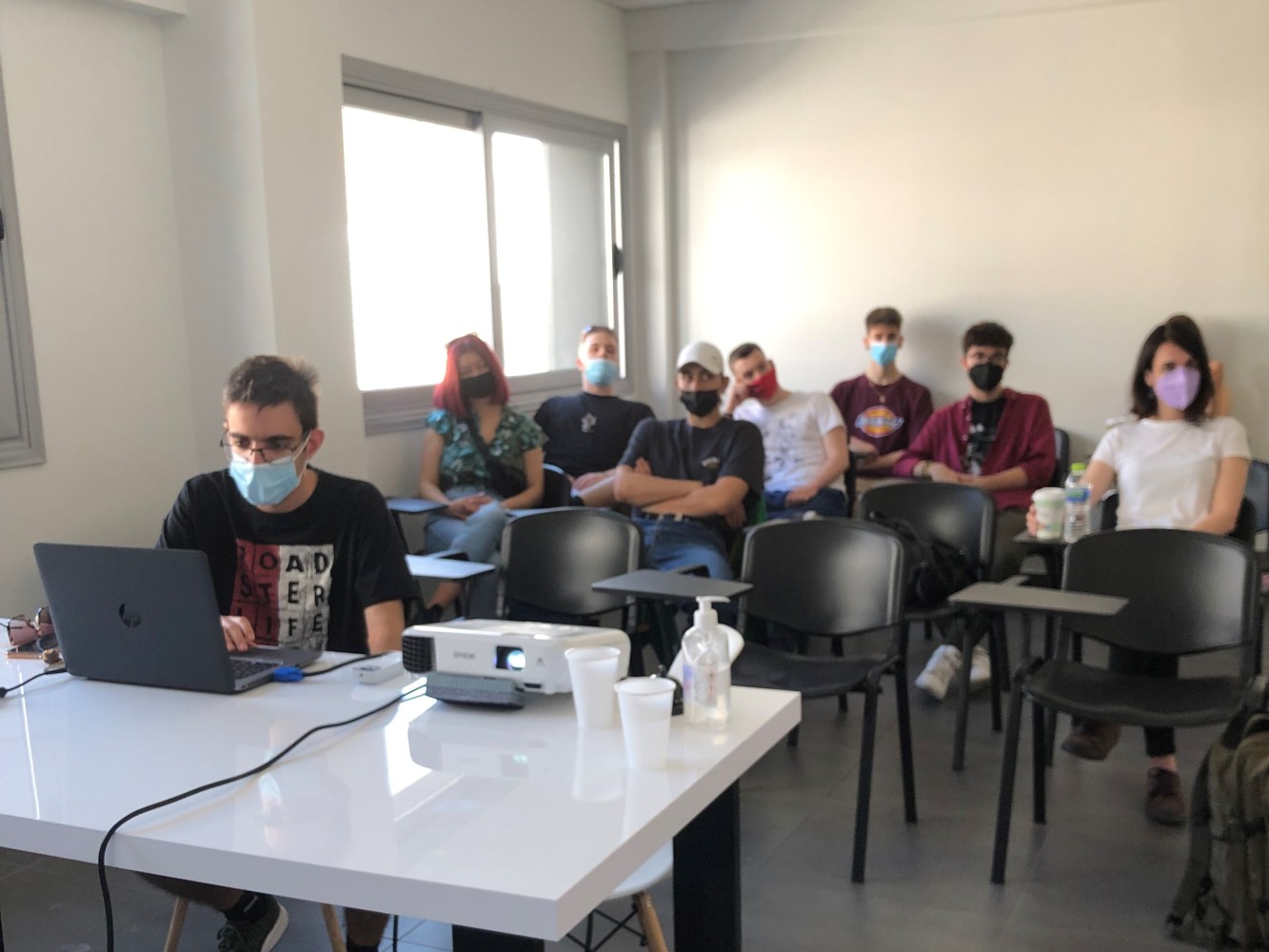 Σεμινάριο Μινιμαλισμός και εταιρική ταυτότητα