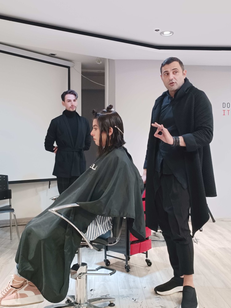 Natural beat κουρέματα στο ΙΕΚ ΔΕΛΤΑ 360 Θεσσαλονίκης