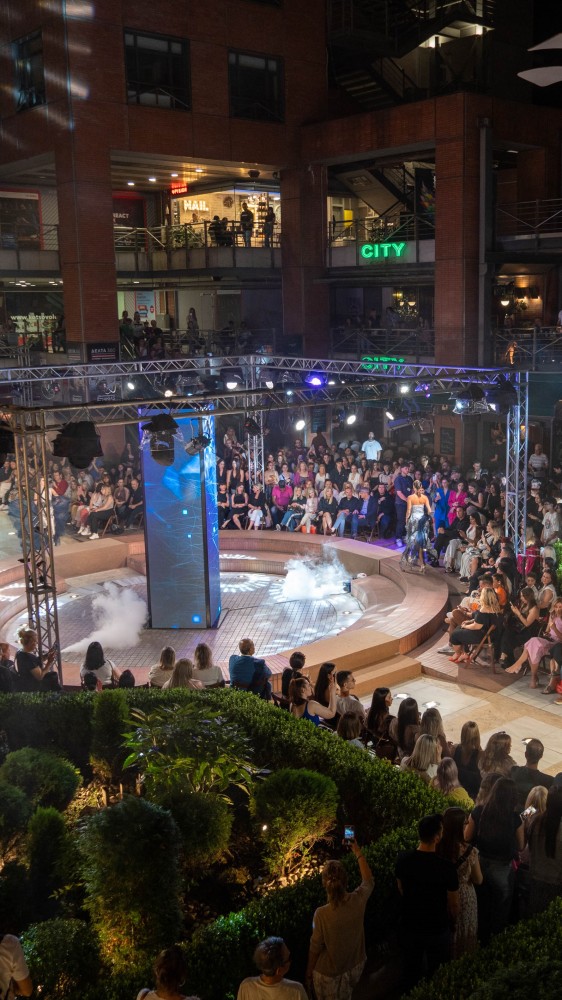 Tο Interstellar 360 Fashion Show από τη ΔΕΛΤΑ 360  talk of the town στη Θεσσαλονίκη!