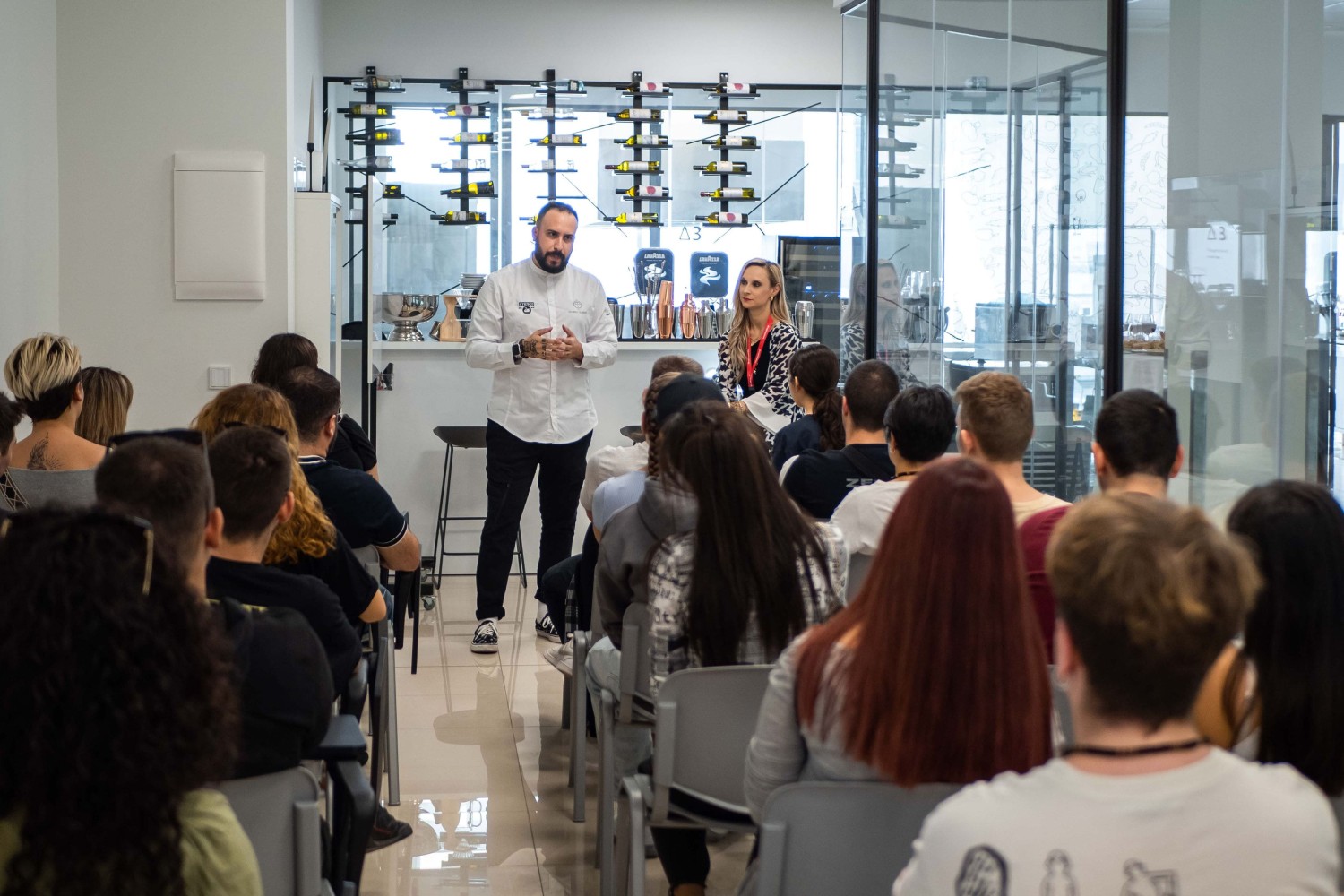 Welcome Day με λαμπερούς καλεσμένους στην Αθήνα