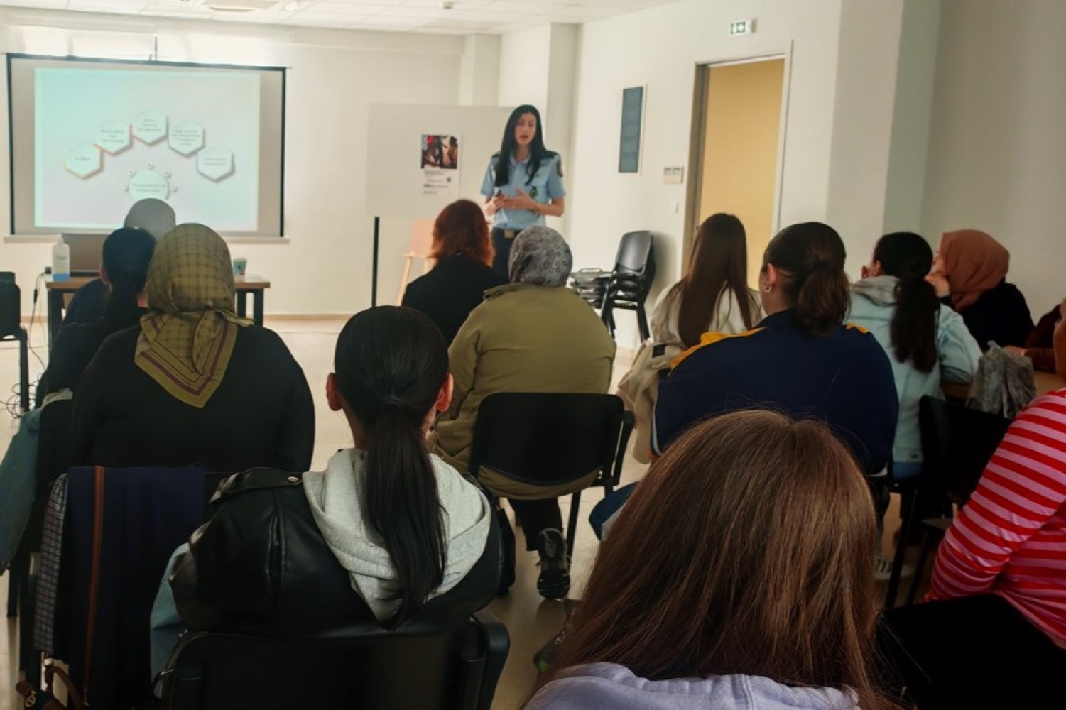 Διάλεξη για την ενδοοικογενειακή βία στην ΔΕΛΤΑ 360 Ξάνθης
