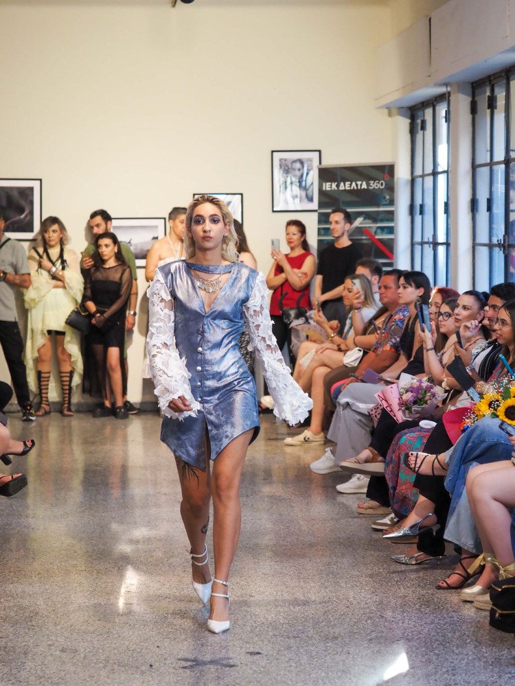 Fashion Show από τη ΔΕΛΤΑ 360 Αθήνας, στο πλαίσιο του "Art Meets Fashion"