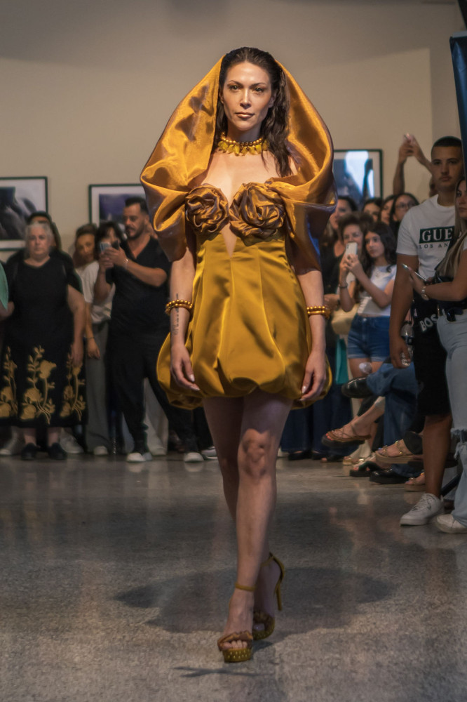 Fashion Show από τη ΔΕΛΤΑ 360 Αθήνας, στο πλαίσιο του "Art Meets Fashion"