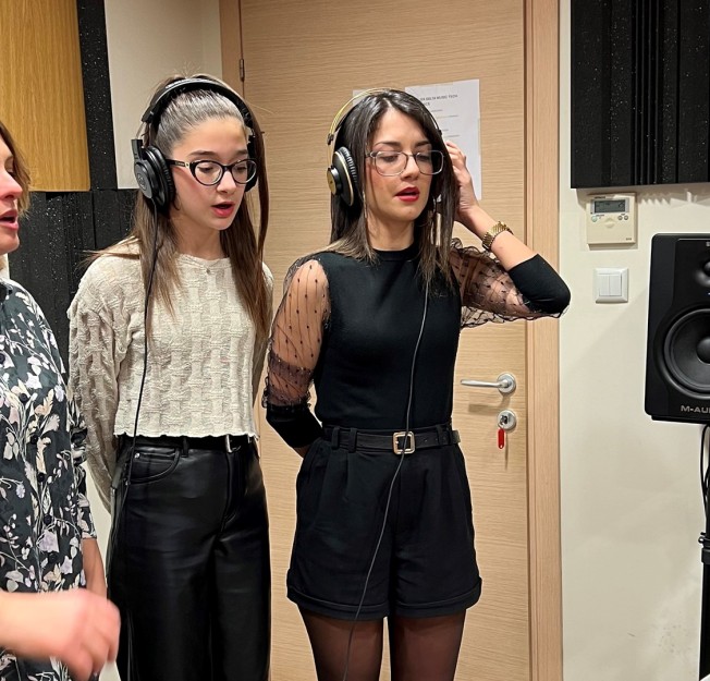 Οι σπουδαστές Μουσικής Τεχνολογίας των Ιωαννίνων ηχογραφούν στο studio της σχολής