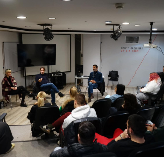 Ο Στράτος Τζώρτζογλου μιλά για τον άνθρωπο και τον ηθοποιό Στράτο!