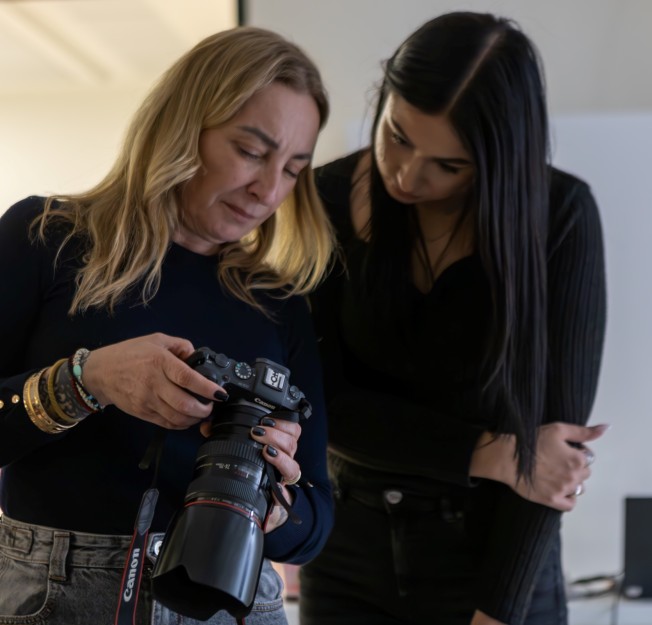 Η φωτογράφος των διασήμων Ρούλα Ρέβη σε skill-up seminar