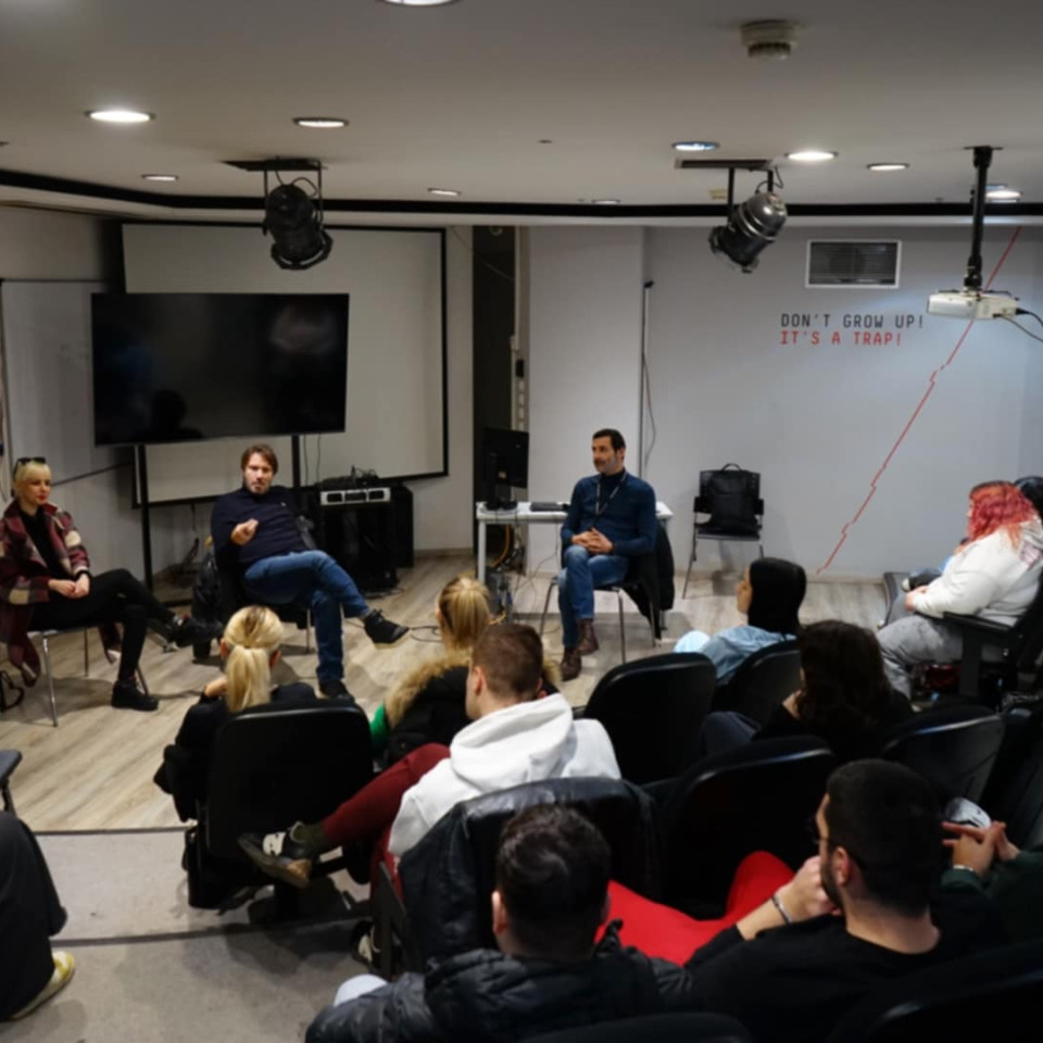 Ο Στράτος Τζώρτζογλου μιλά για τον άνθρωπο και τον ηθοποιό Στράτο!