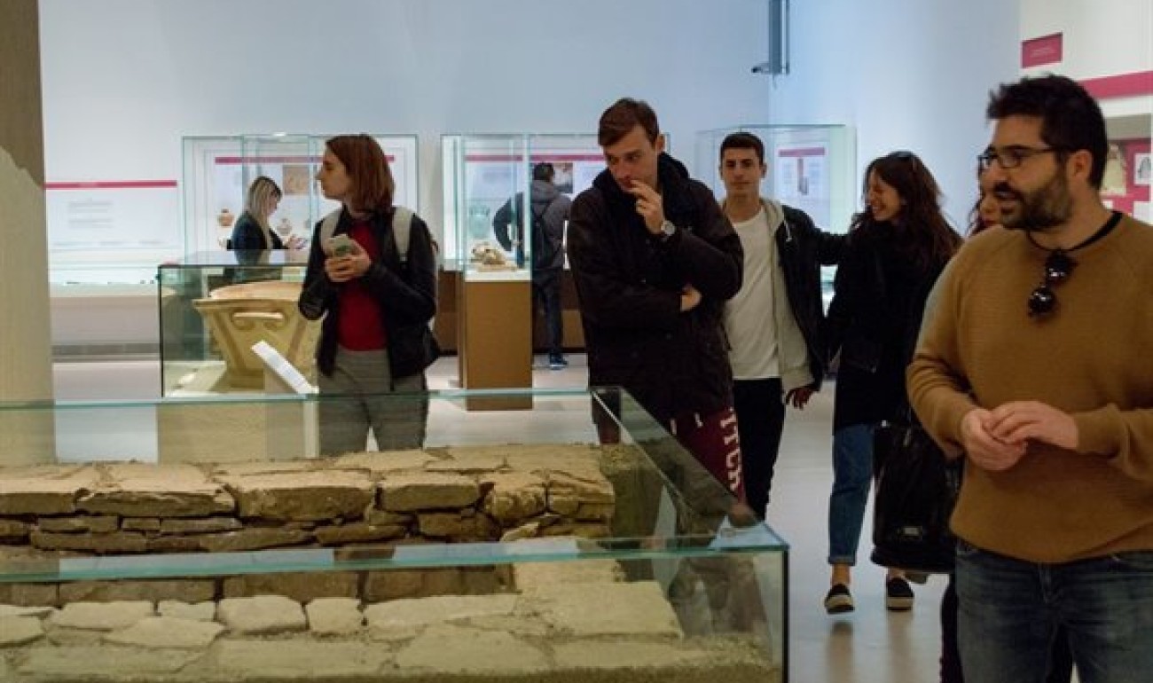 Επίσκεψη στο Αρχαιολογικό Μουσείο Πατρών Επίσκεψη στο Αρχαιολογικό Μουσείο Πατρών