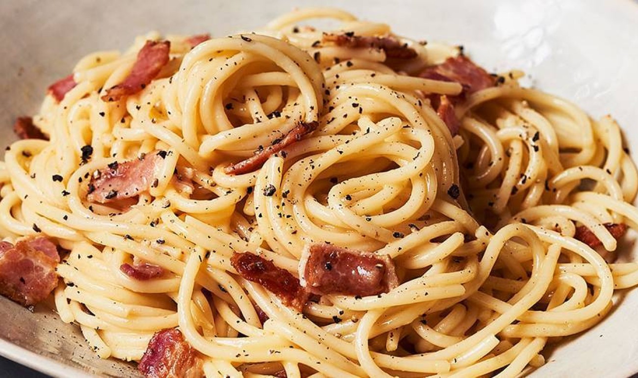 Συνταγή για την πιο λαχταριστή Σπαγγέτι Carbonara & Tips για τέλεια ζυμαρικά