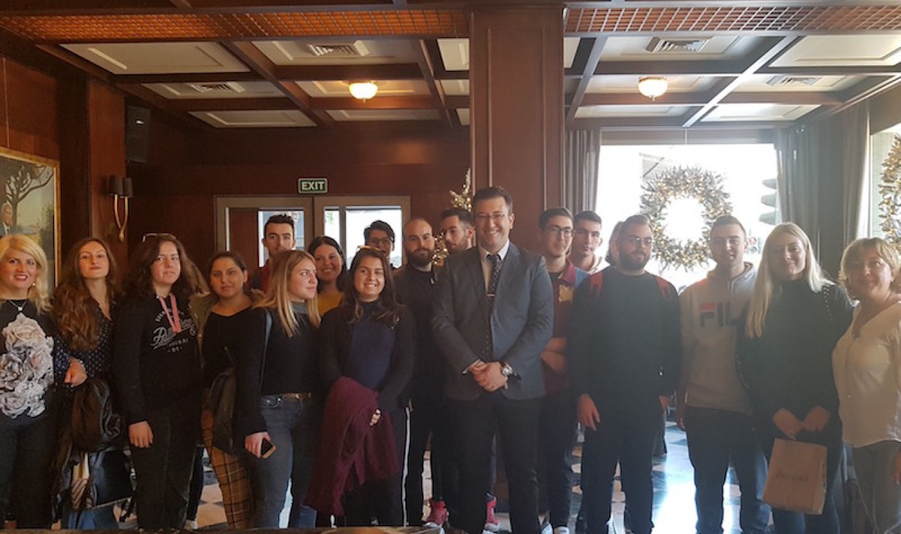 Επίσκεψη στο Cocoon Hostel, Porto Veneziano και Samaria hotel από τη σχολή μας στα Χανιά Επίσκεψη στο Cocoon Hostel, Porto Veneziano και Samaria hotel από τη σχολή μας στα Χανιά