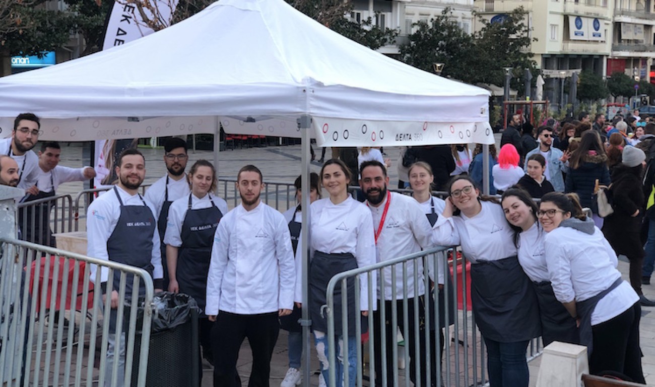 Η Πάτρα έσπασε το ρεκόρ γκίνες και το ΙΕΚ ΔΕΛΤΑ 360 ήταν εκεί! Η Πάτρα έσπασε το ρεκόρ γκίνες και το ΙΕΚ ΔΕΛΤΑ 360 ήταν εκεί!