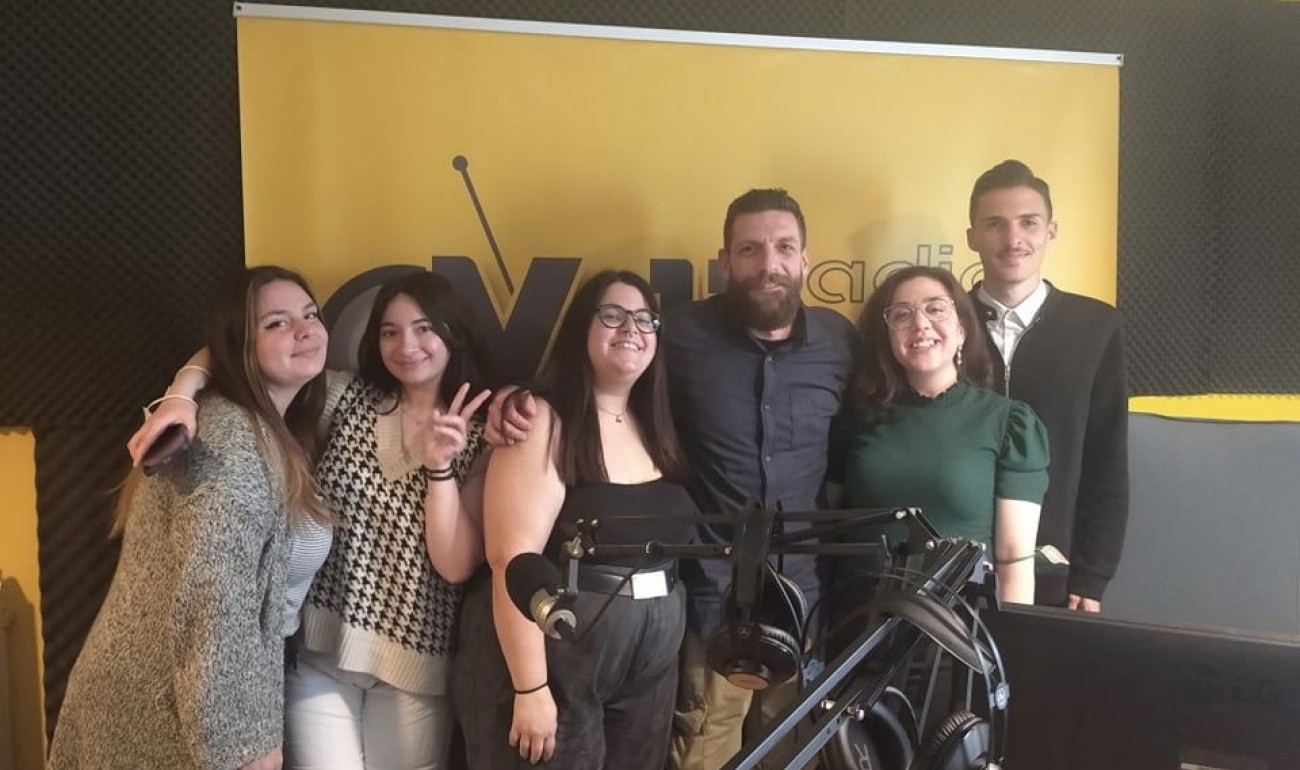 Επίσκεψη  στον Ραδιοφωνικό Σταθμό Yellow Radio