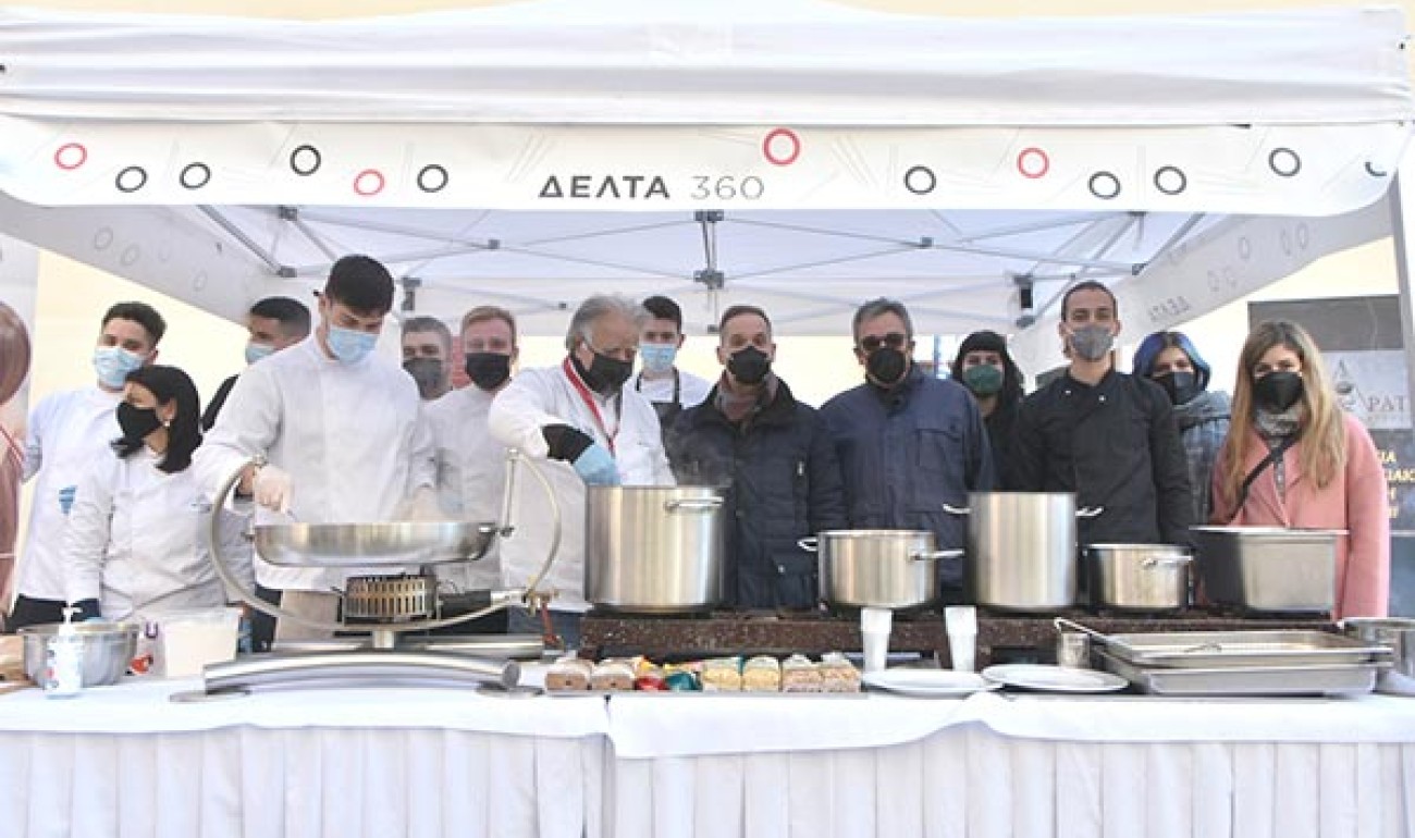 Γιορτινό Κέρασμα από τον τομέα Γαστρονομίας του ΙΕΚ ΔΕΛΤΑ 360 Ιωαννίνων Γιορτινό Κέρασμα από τον τομέα Γαστρονομίας του ΙΕΚ ΔΕΛΤΑ 360 Ιωαννίνων