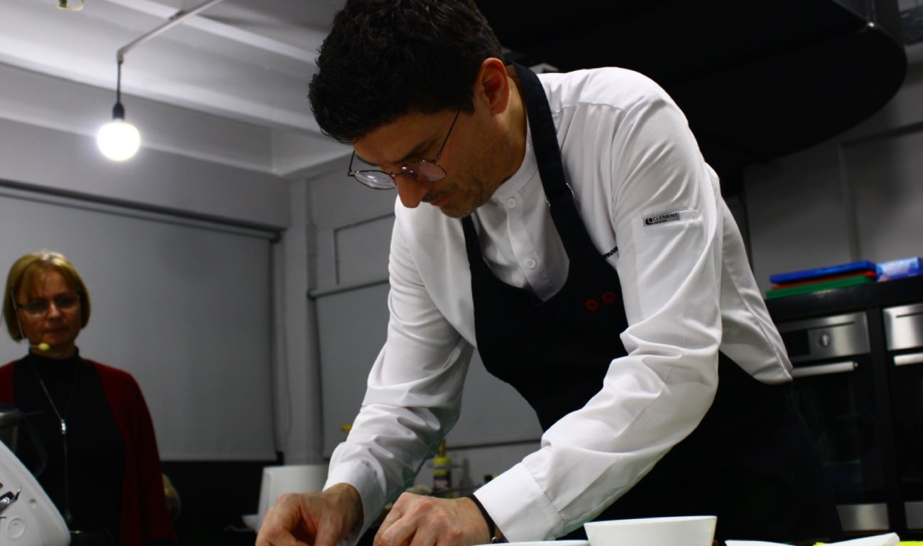 Masterclass αρνιού από τον Arnaud Bignon στα Ιωάννινα Masterclass αρνιού από τον Arnaud Bignon στα Ιωάννινα